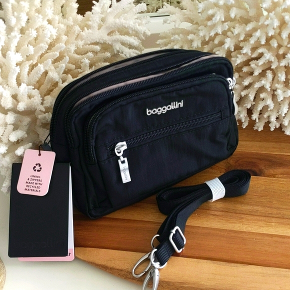 Baggallni ๐ฅ NWT ๐ฅ fanny pack and/or crossbody bag. Band NEW! A+! - Picture 13 of 13